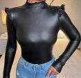 maglia in pelle nera